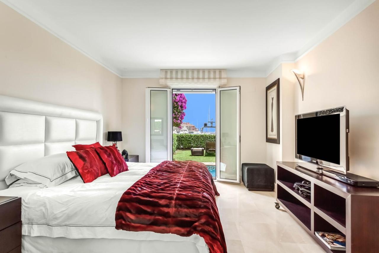 Yolo Spaces - Sotogrande - Puerto Boutique Apartment Exteriör bild