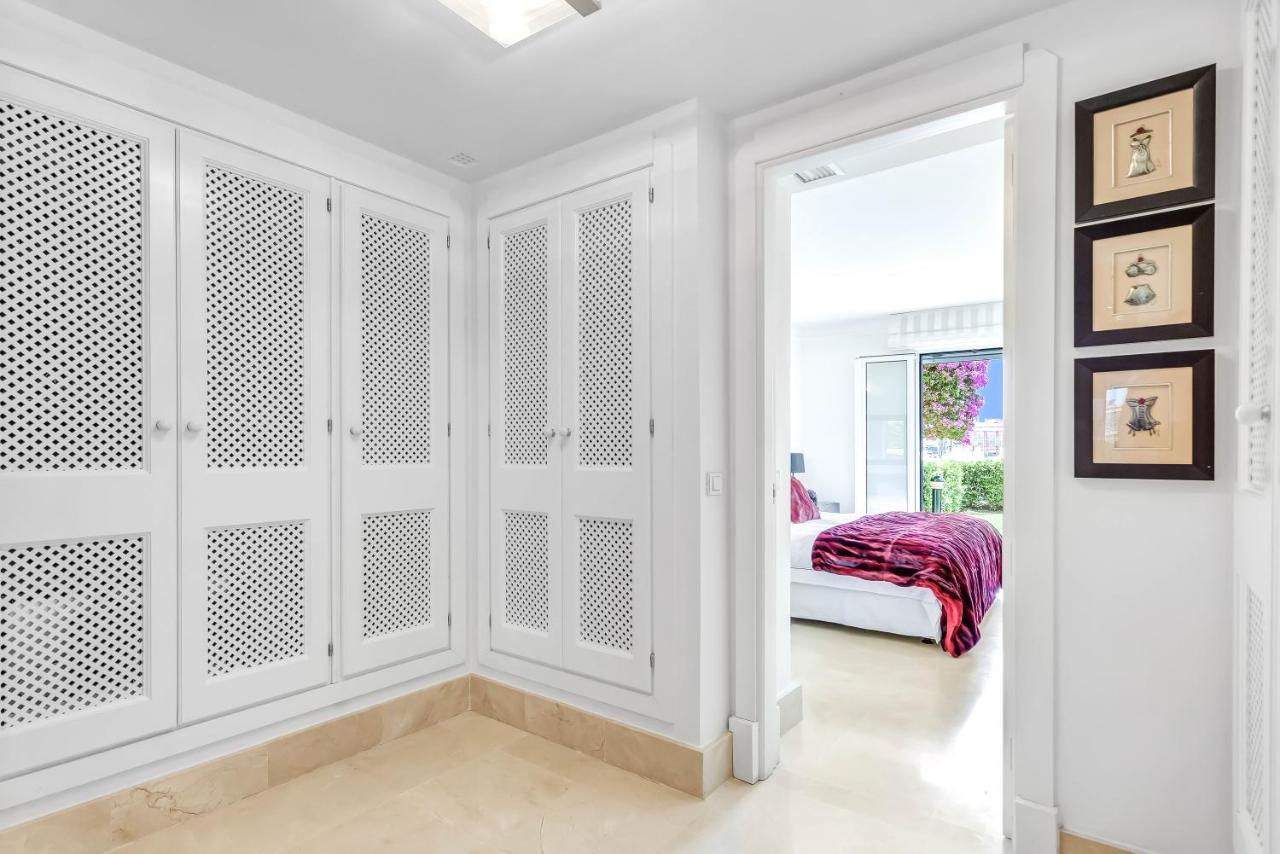 Yolo Spaces - Sotogrande - Puerto Boutique Apartment Exteriör bild