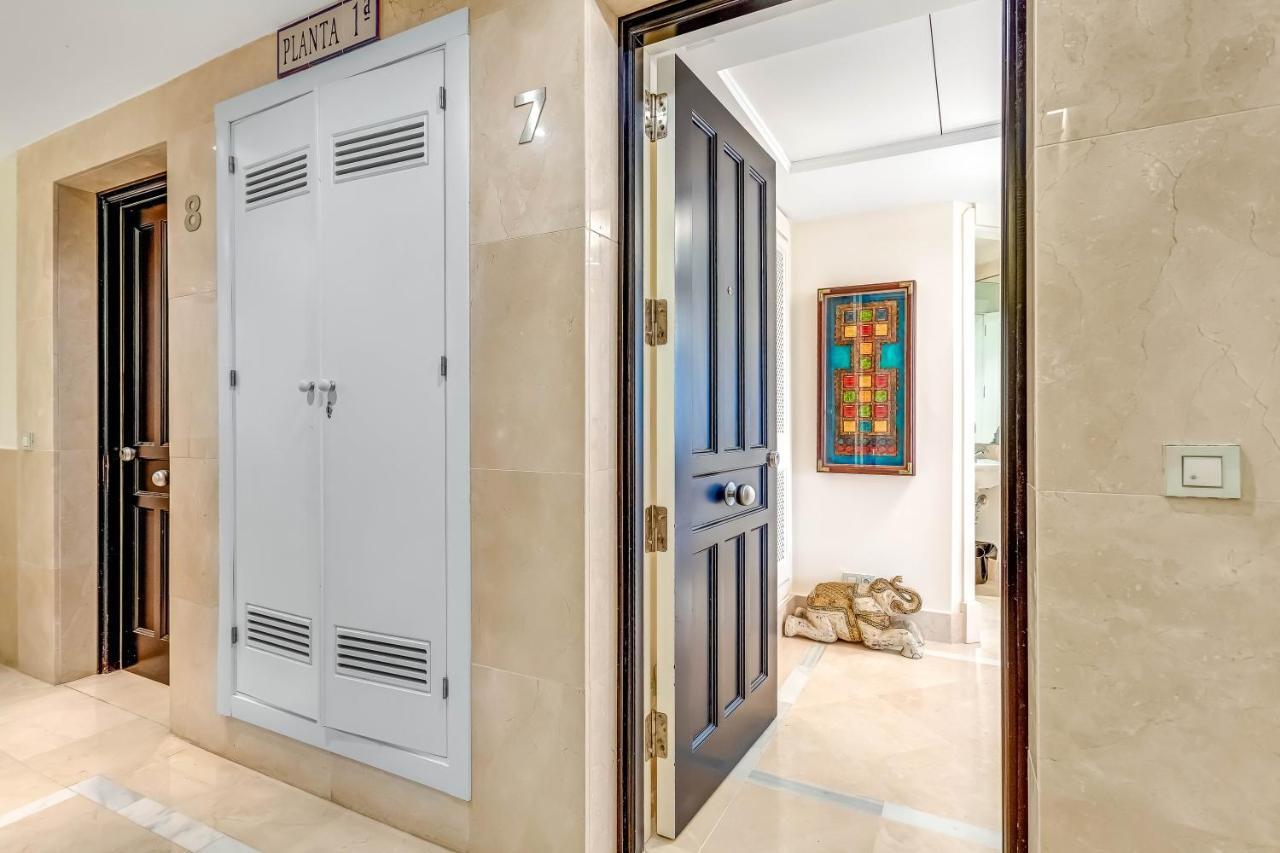 Yolo Spaces - Sotogrande - Puerto Boutique Apartment Exteriör bild
