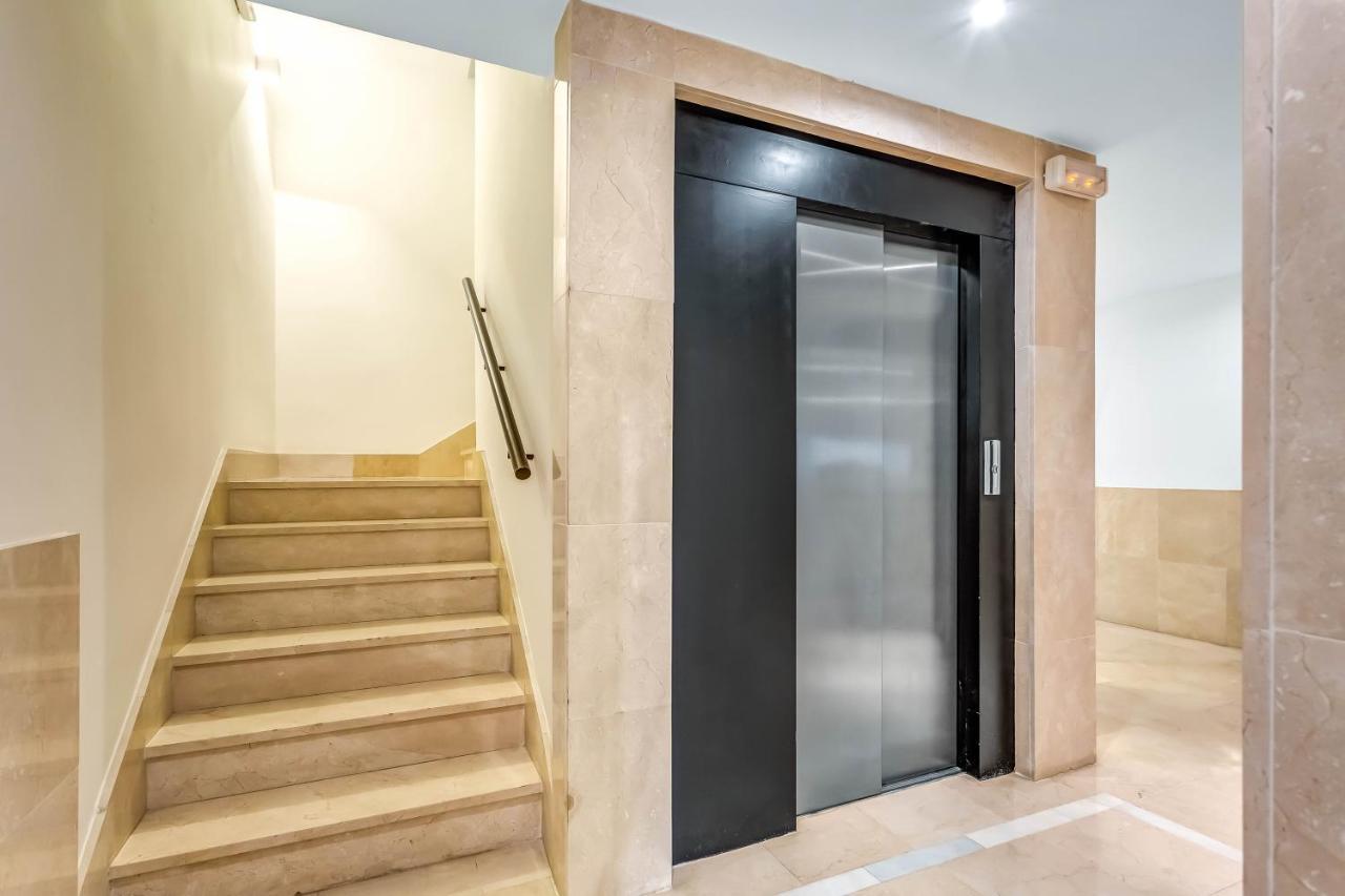 Yolo Spaces - Sotogrande - Puerto Boutique Apartment Exteriör bild