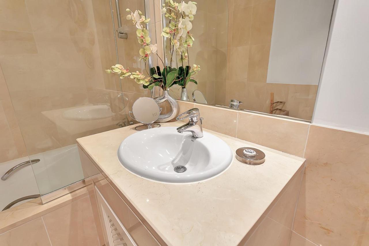 Yolo Spaces - Sotogrande - Puerto Boutique Apartment Exteriör bild