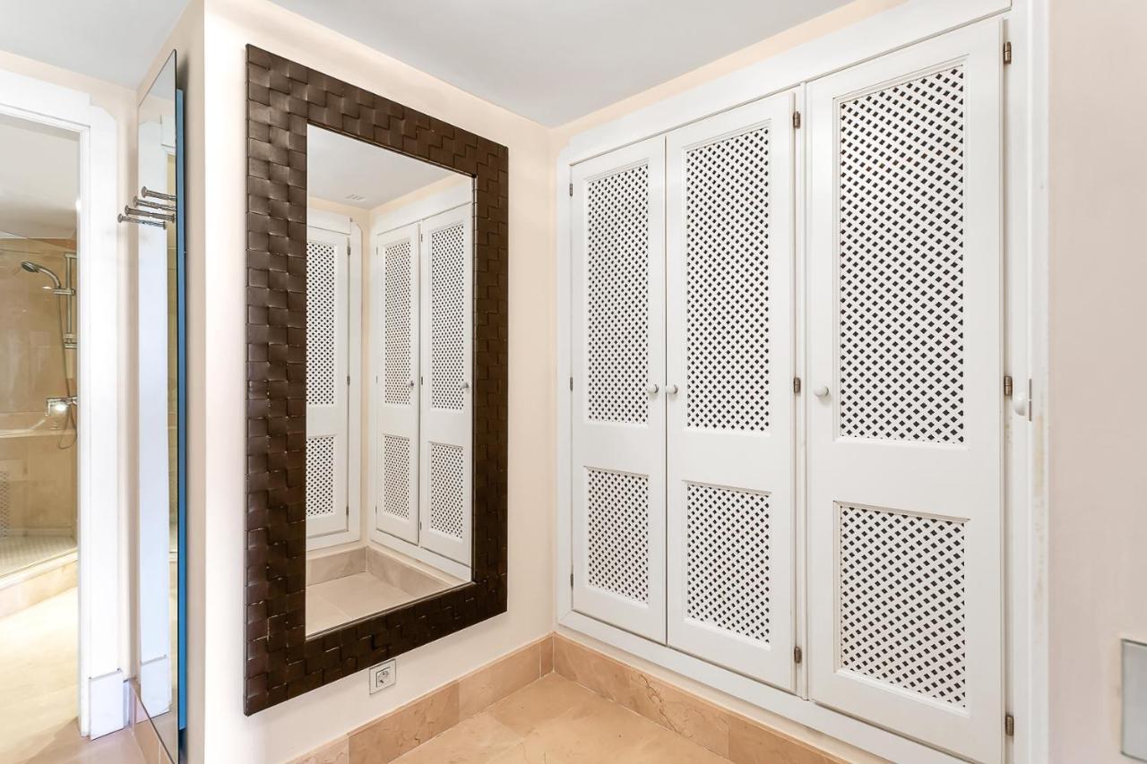 Yolo Spaces - Sotogrande - Puerto Boutique Apartment Exteriör bild