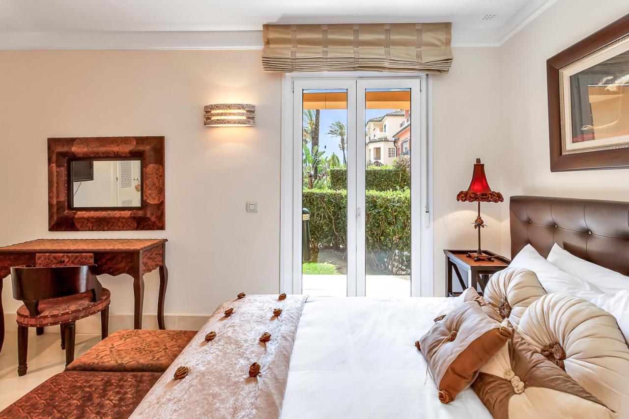 Yolo Spaces - Sotogrande - Puerto Boutique Apartment Exteriör bild