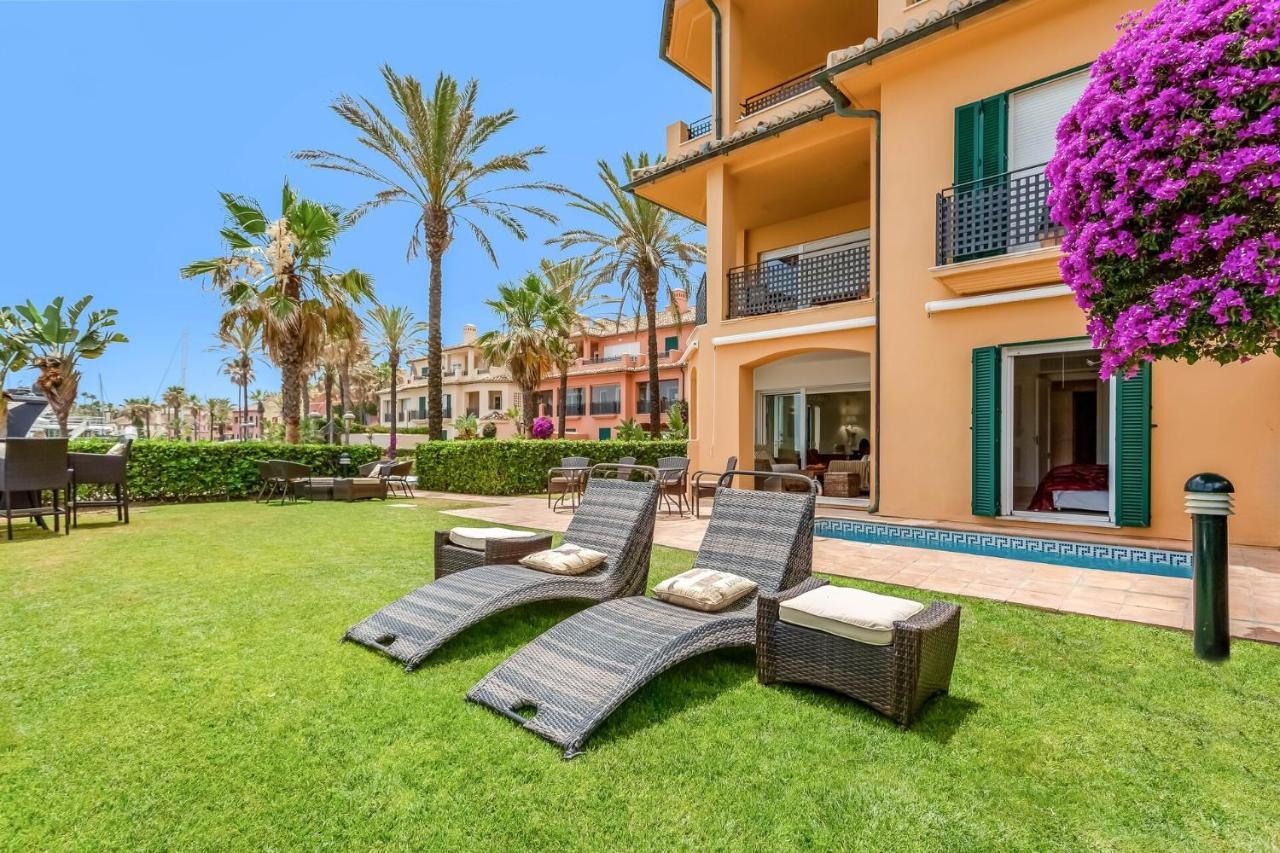 Yolo Spaces - Sotogrande - Puerto Boutique Apartment Exteriör bild