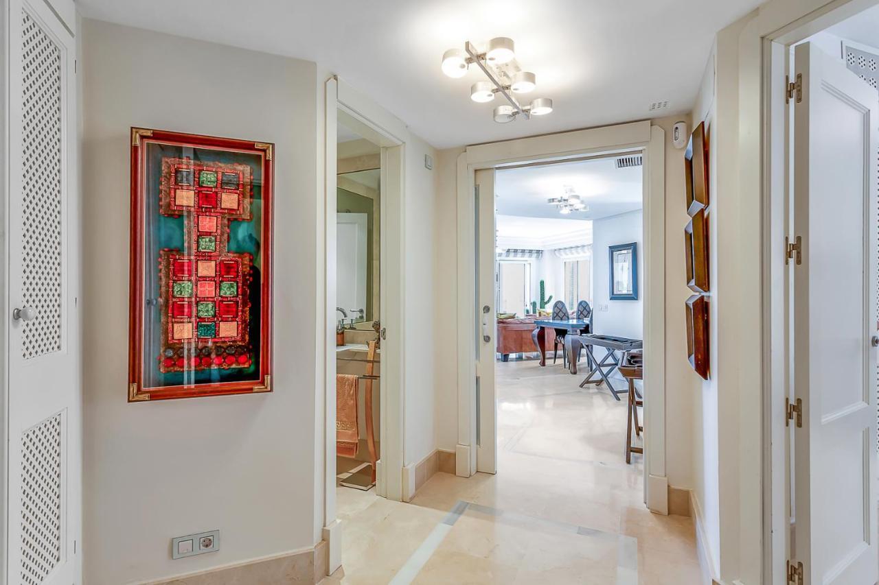 Yolo Spaces - Sotogrande - Puerto Boutique Apartment Exteriör bild