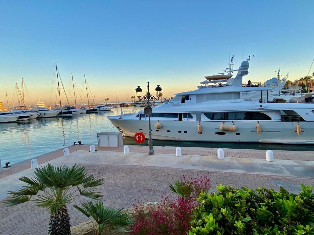 Yolo Spaces - Sotogrande - Puerto Boutique Apartment Exteriör bild