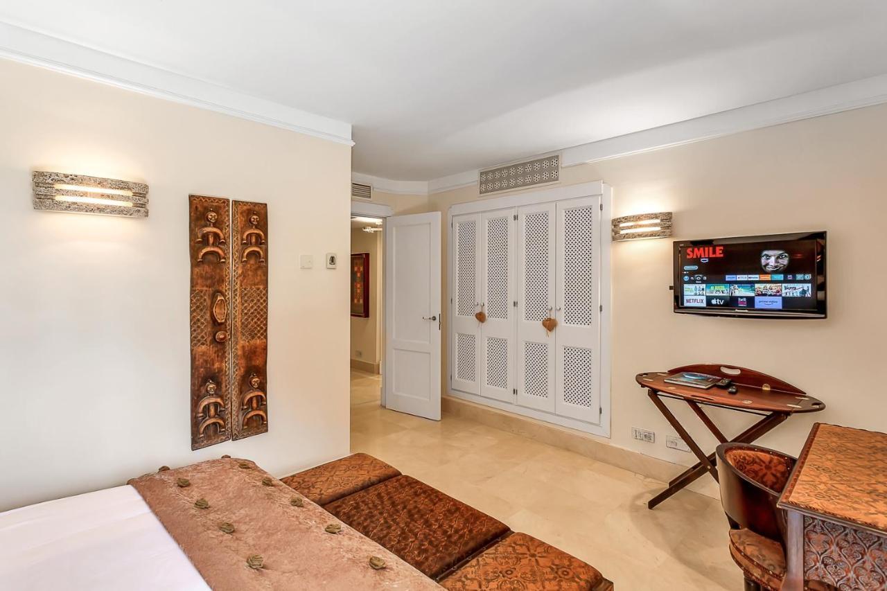 Yolo Spaces - Sotogrande - Puerto Boutique Apartment Exteriör bild
