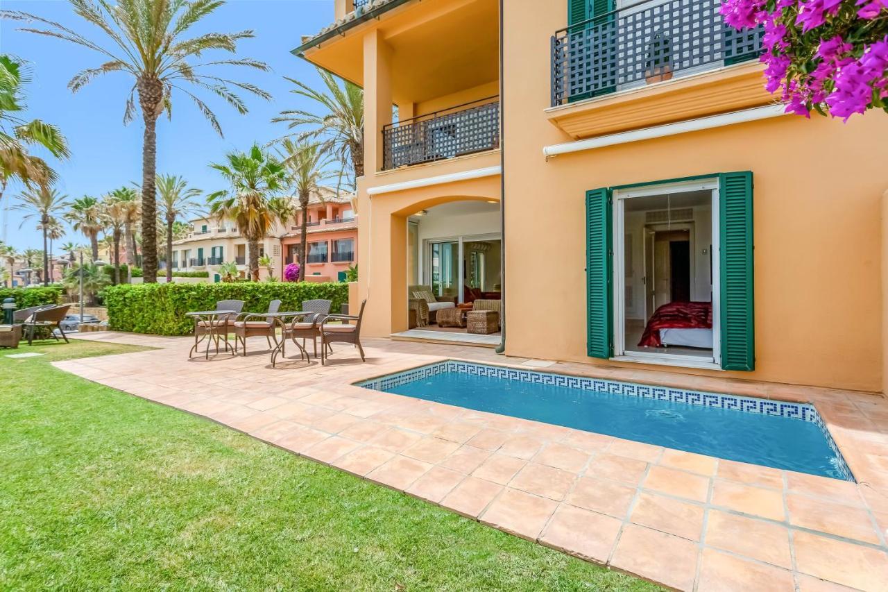 Yolo Spaces - Sotogrande - Puerto Boutique Apartment Exteriör bild